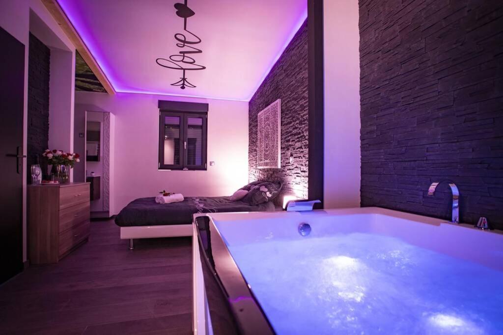 Le Chalet Zen Love Foucherans  Buitenkant foto